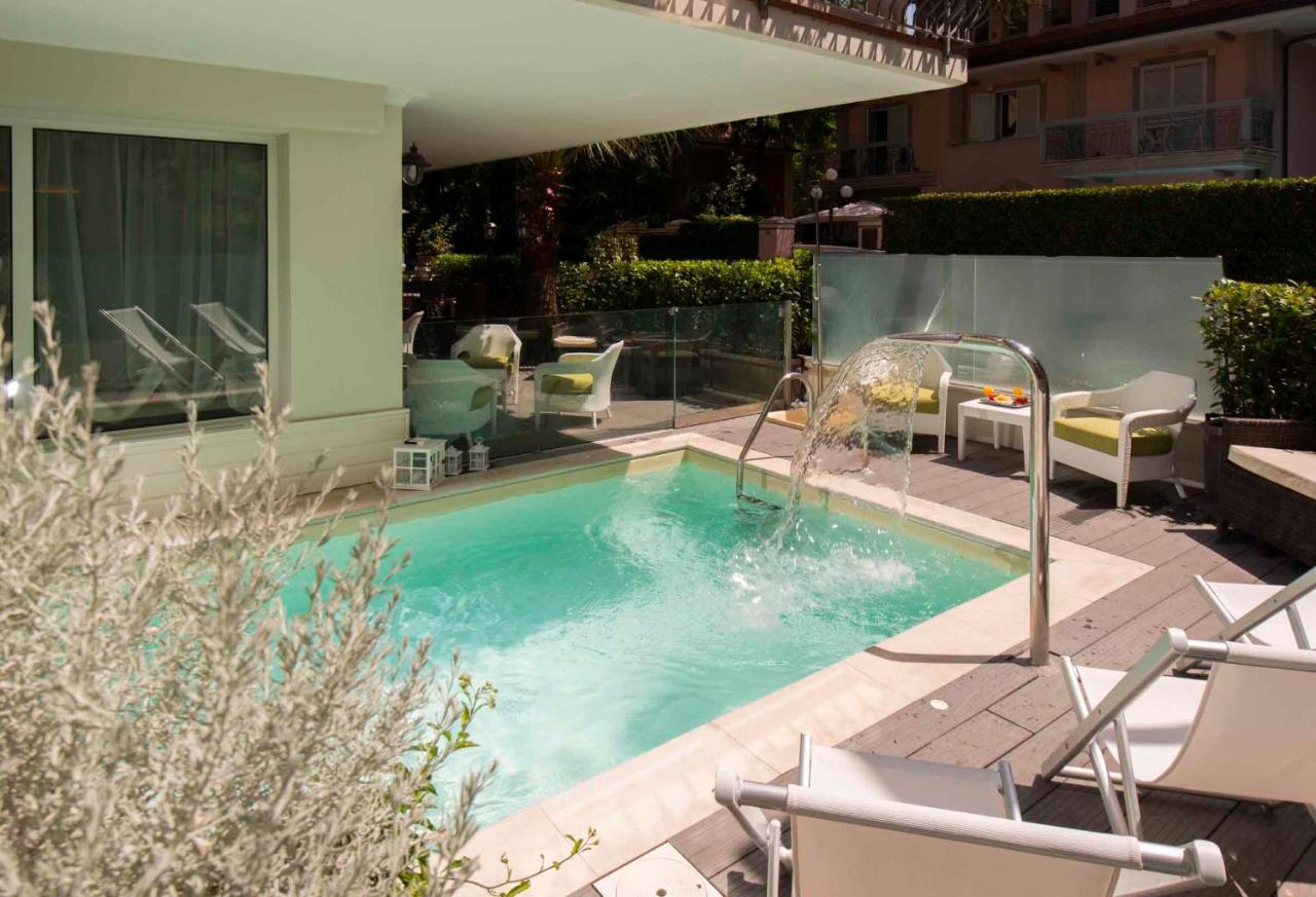 Atlas Hotel Riccione Exterior foto